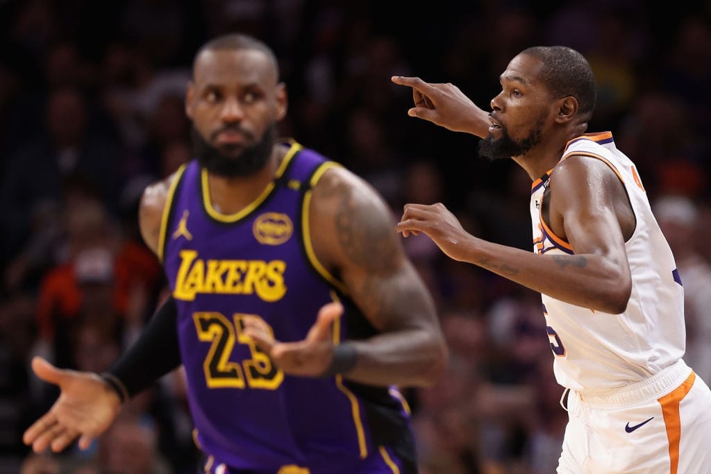 Phoenix Suns Defeat Lakers: Durant Shines as Team Shows Resilience